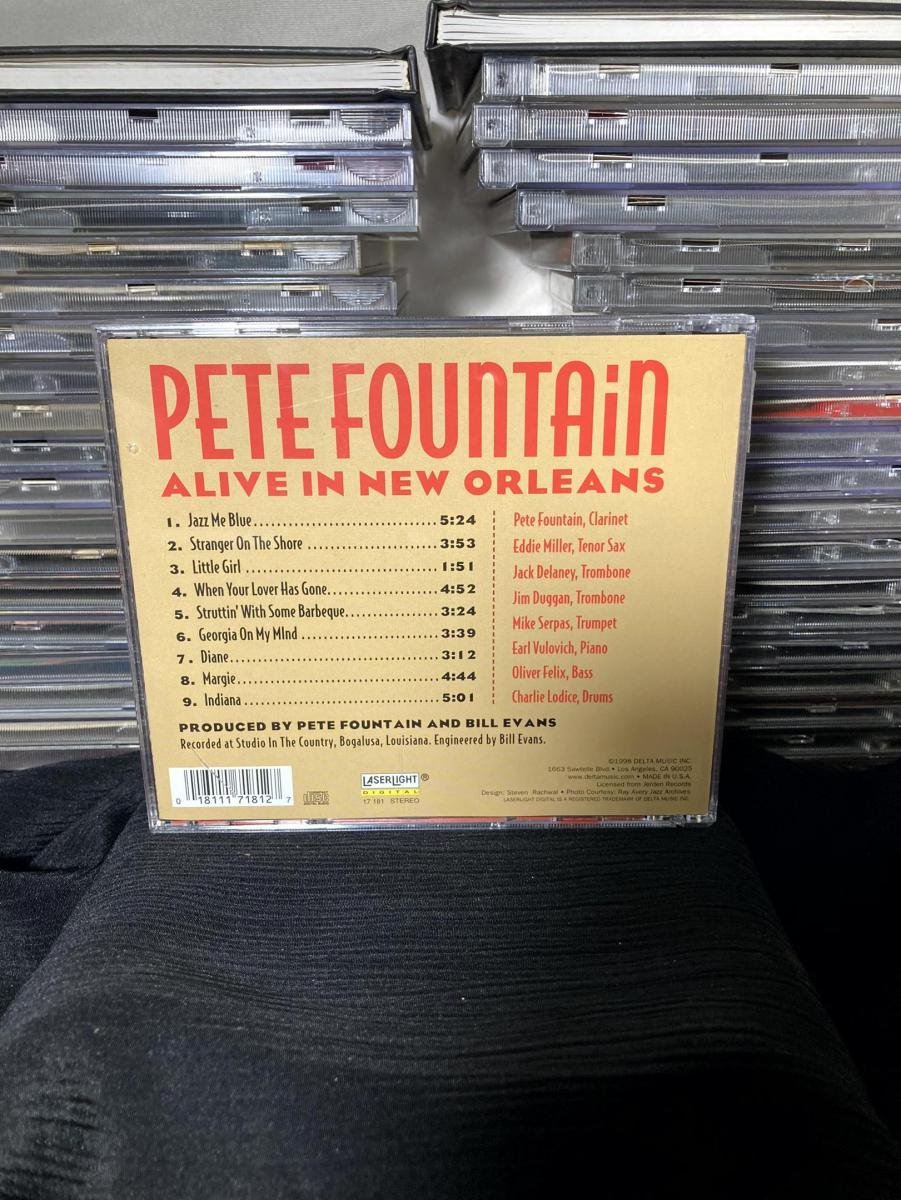 Pete Fountain, Alive in New Orleans - LaserLight digital - Imagem 2